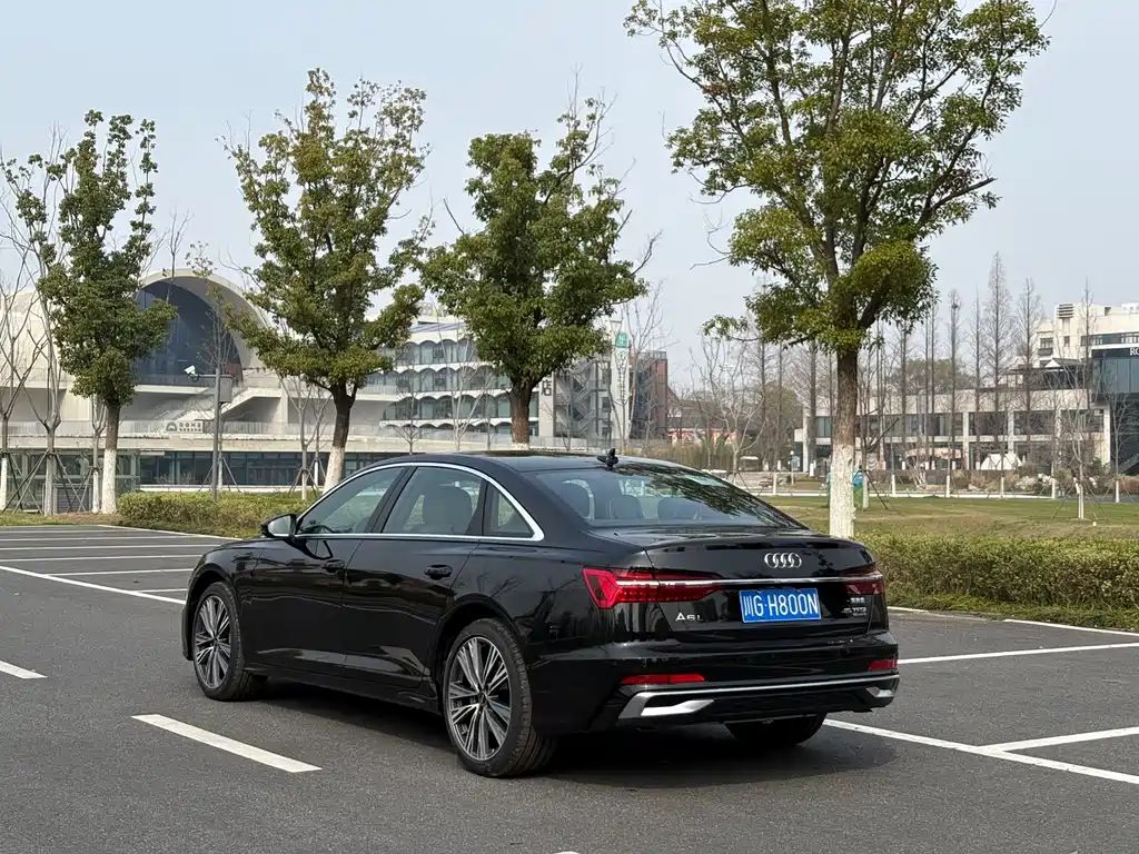 Audi A6L 2025 45 TFSI quattro