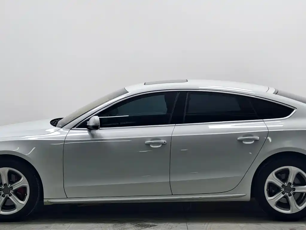 Audi A5 (Import) — миниатюра 7