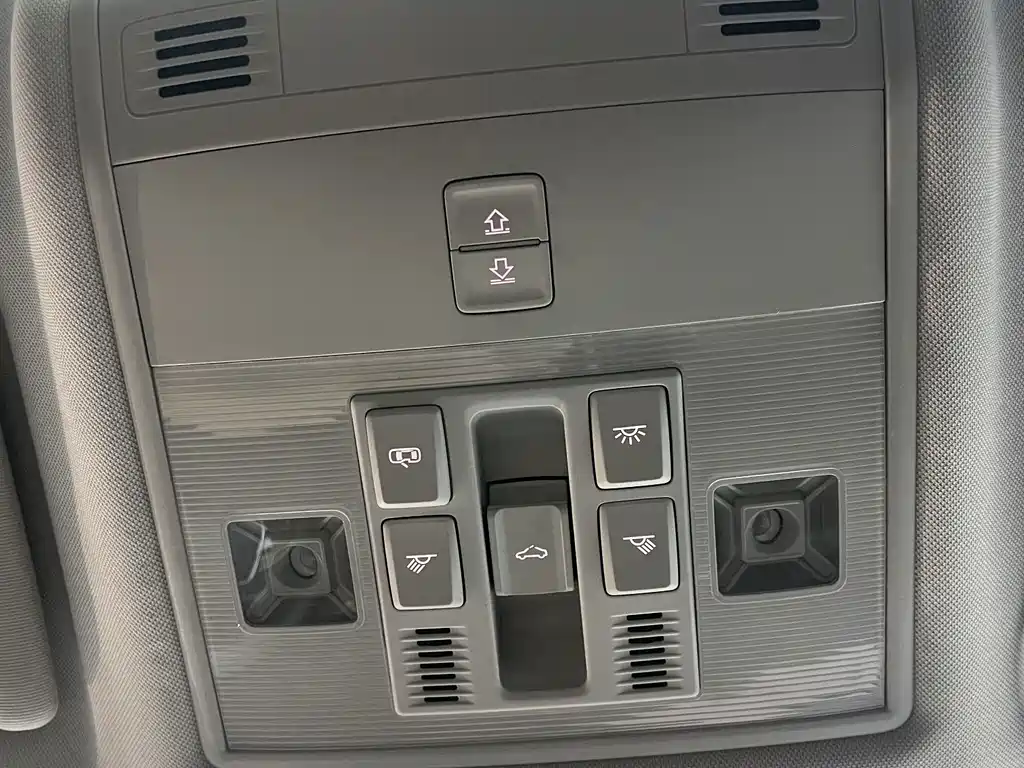 Volkswagen Tharu — миниатюра 12