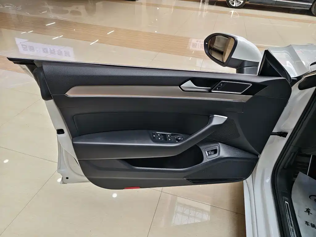 Volkswagen CC — миниатюра 12