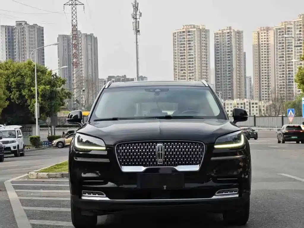 Lincoln Aviator — миниатюра 2