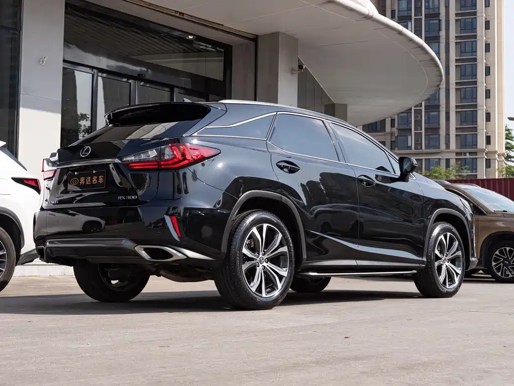 Lexus RX — миниатюра 3