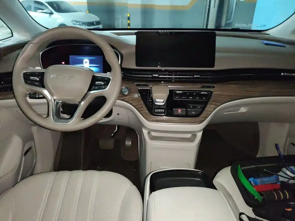 Roewe iMAX8 — миниатюра 5