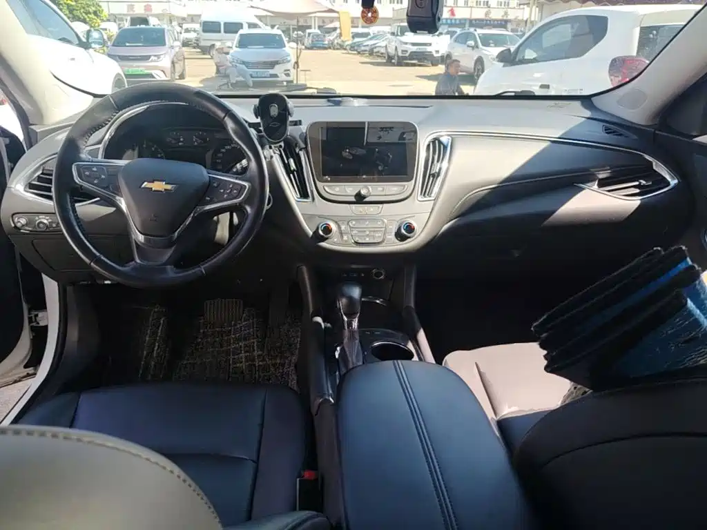 Chevrolet Malibu XL — миниатюра 10