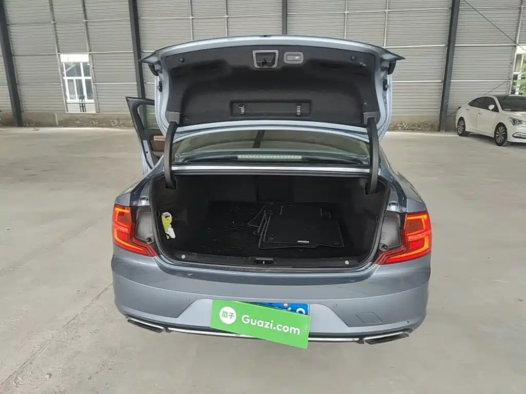 Volvo S90 — миниатюра 19