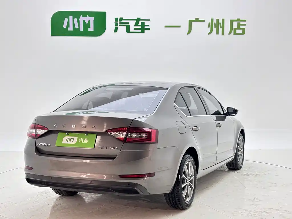 Skoda Octavia — миниатюра 5