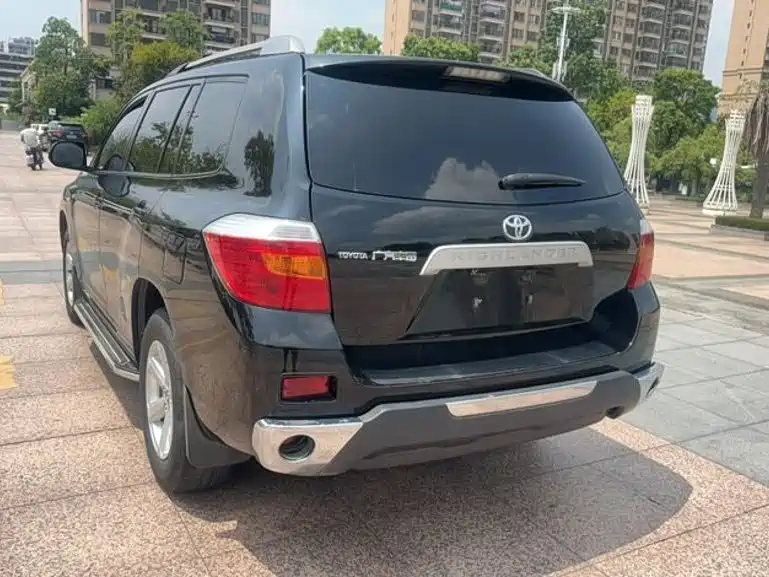 Toyota Highlander — миниатюра 5