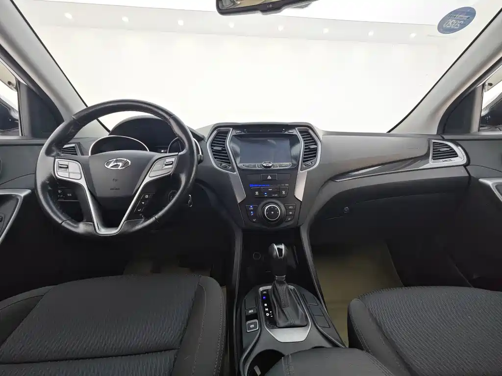 Hyundai Santa Fe — миниатюра 21