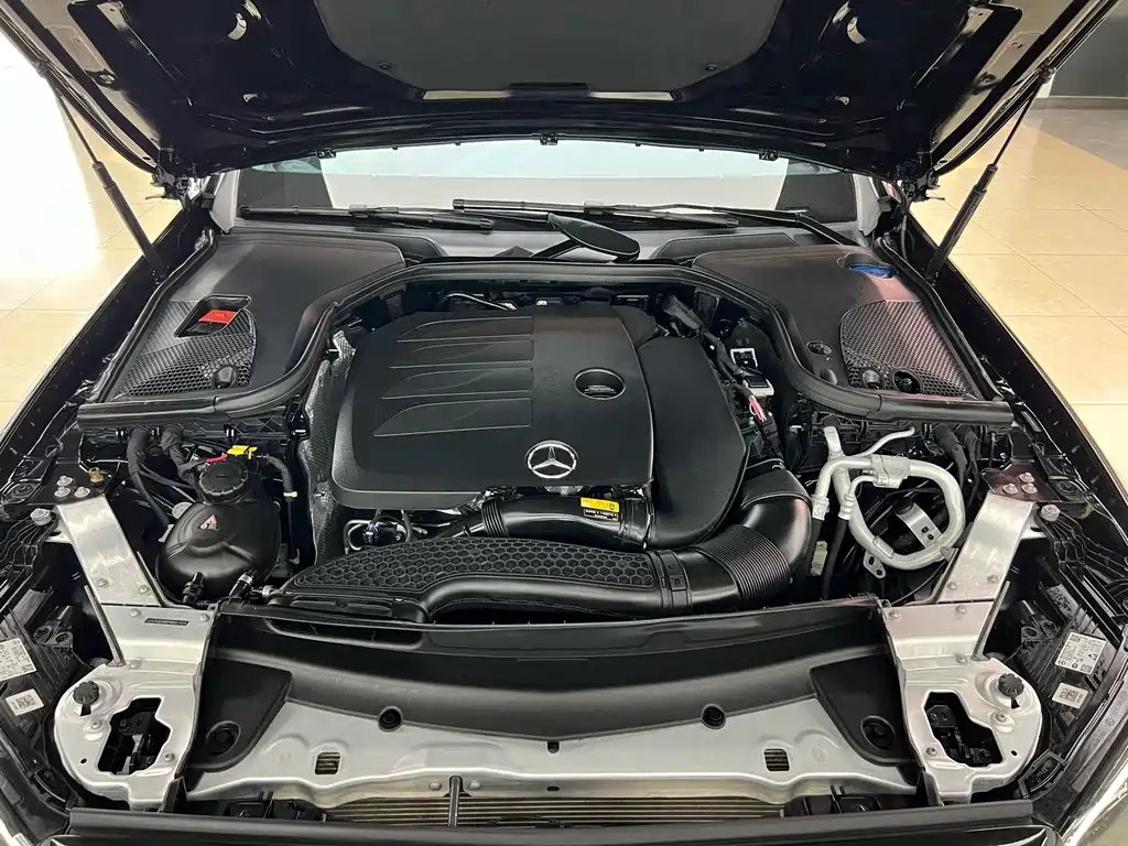 Mercedes-Benz E-Class — миниатюра 26
