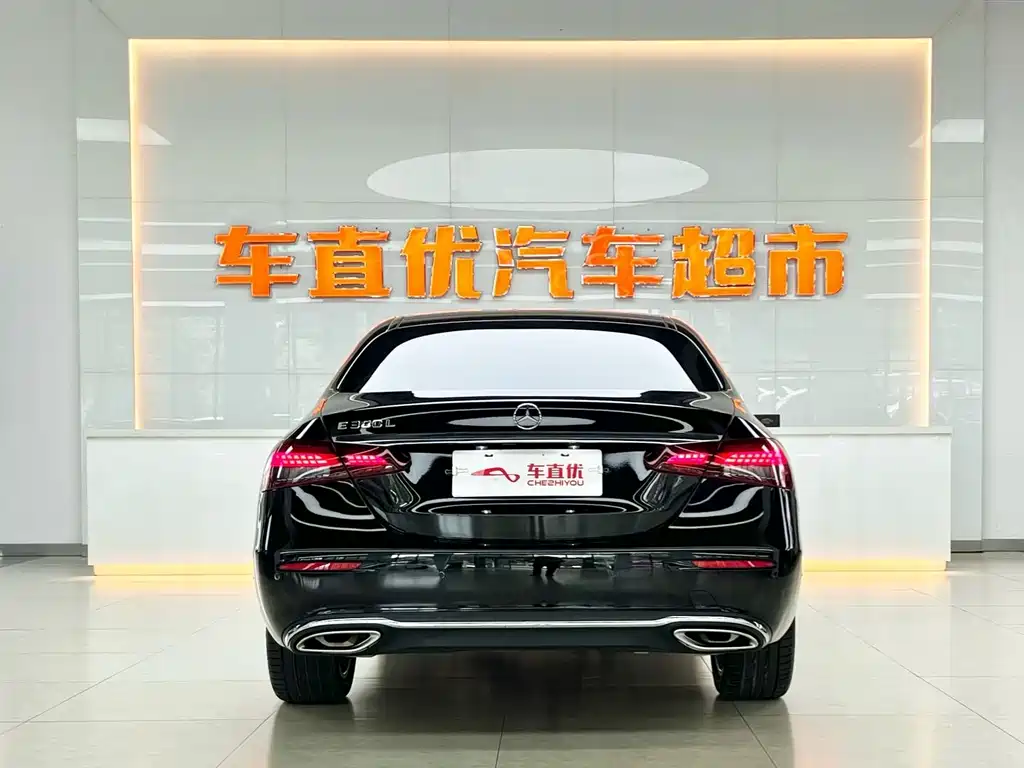 Mercedes-Benz E-Class — миниатюра 6