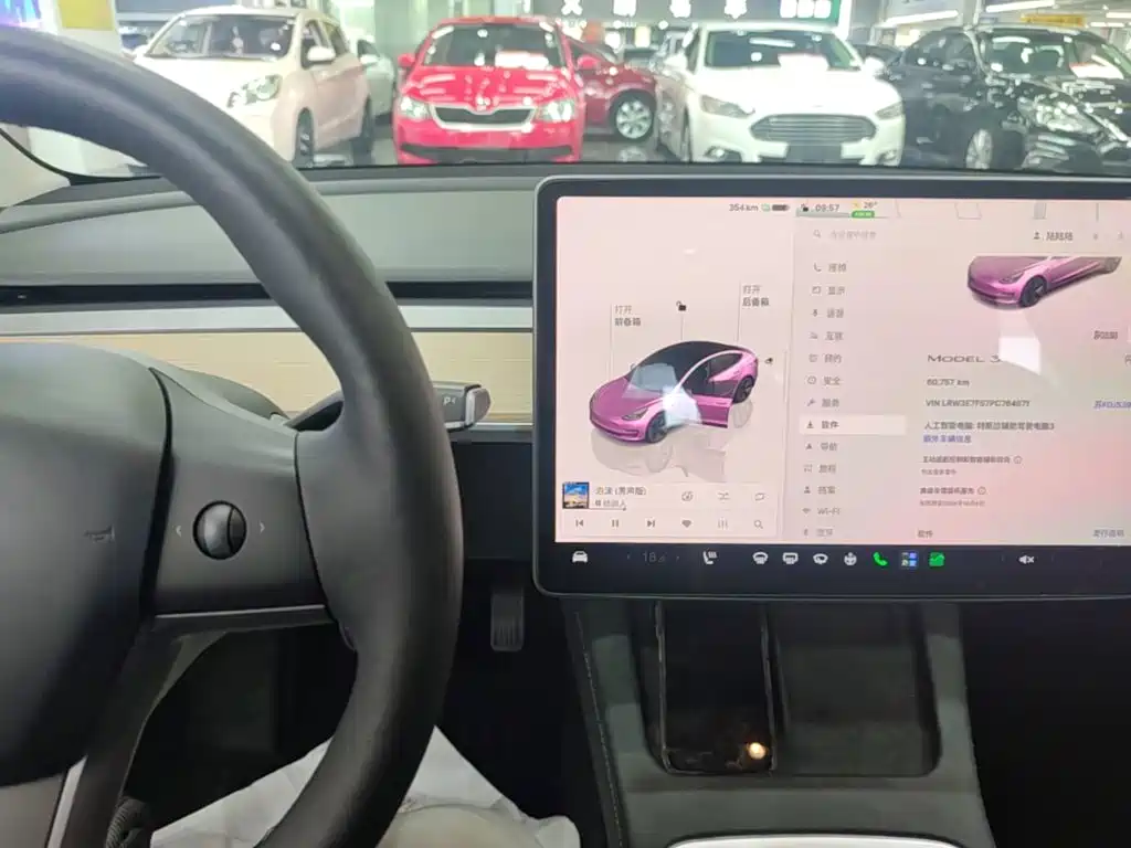 Tesla Model 3 — миниатюра 13