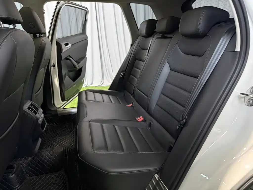 Volkswagen Tharu — миниатюра 7