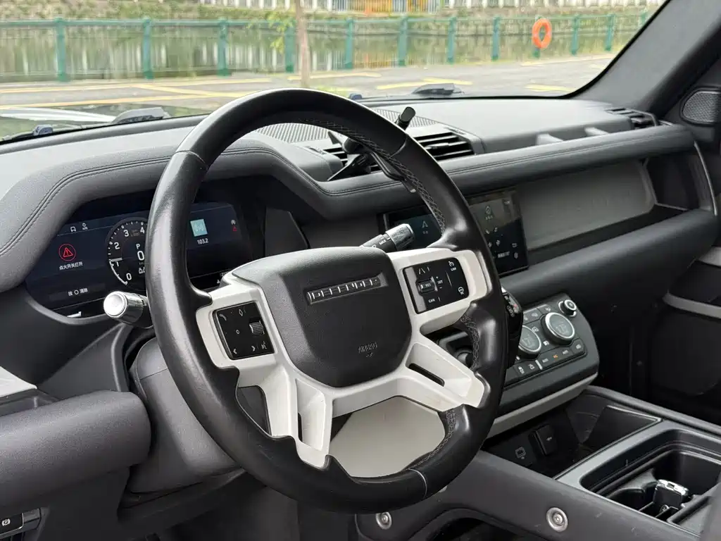 Land Rover Land Rover Defender 2020 110 P400 SE