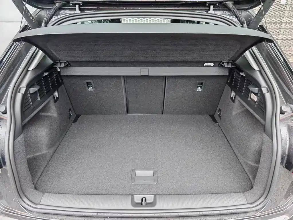 Audi Q2L — миниатюра 16