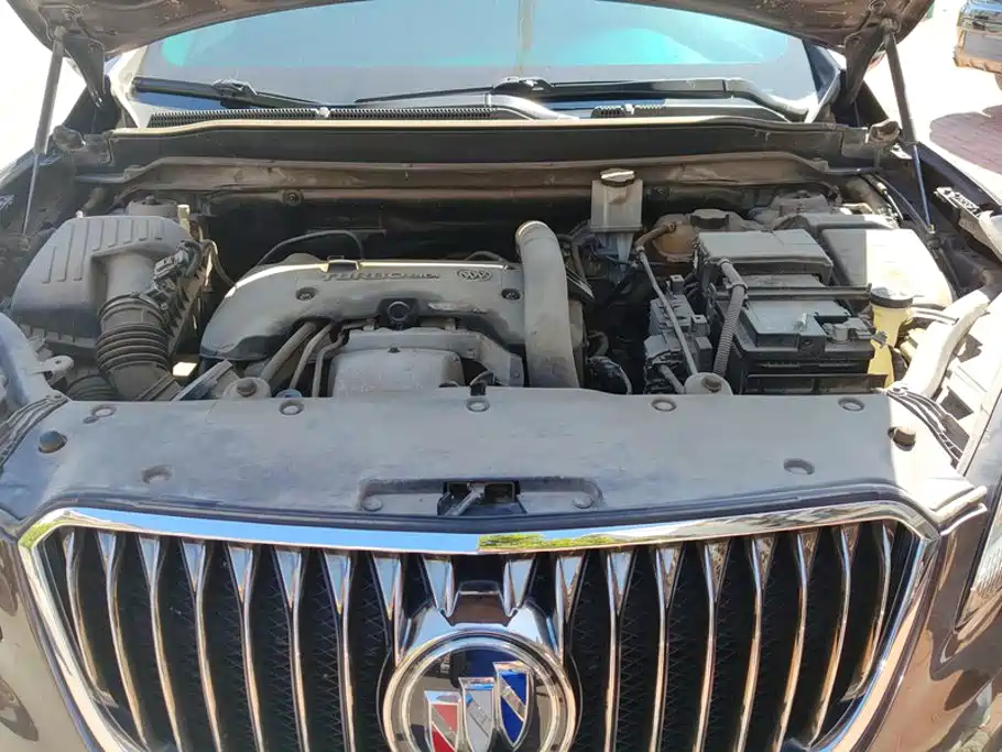 Buick Envision Plus — миниатюра 10