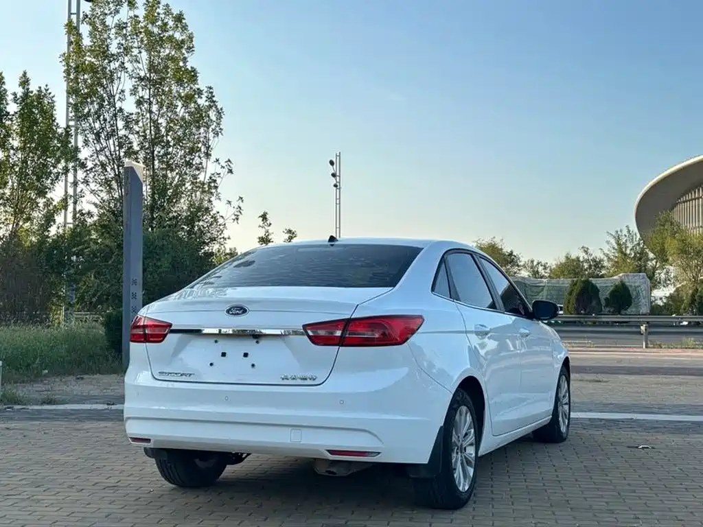 Ford Escort — миниатюра 4