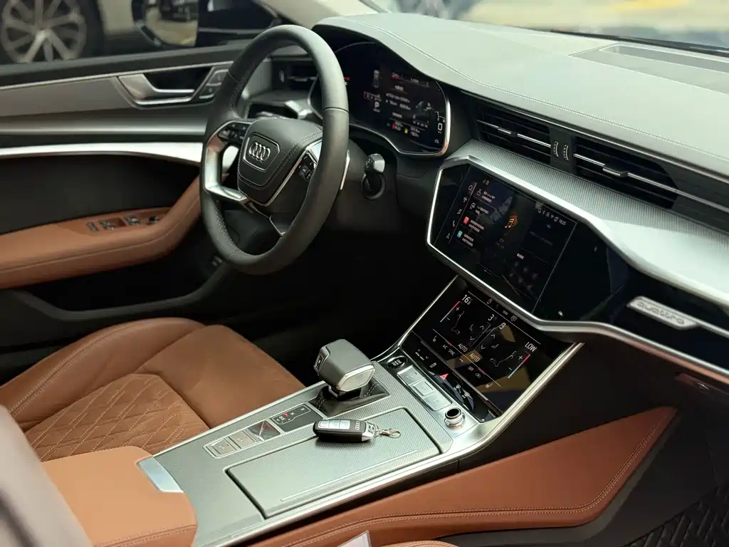 Audi A7L — миниатюра 7
