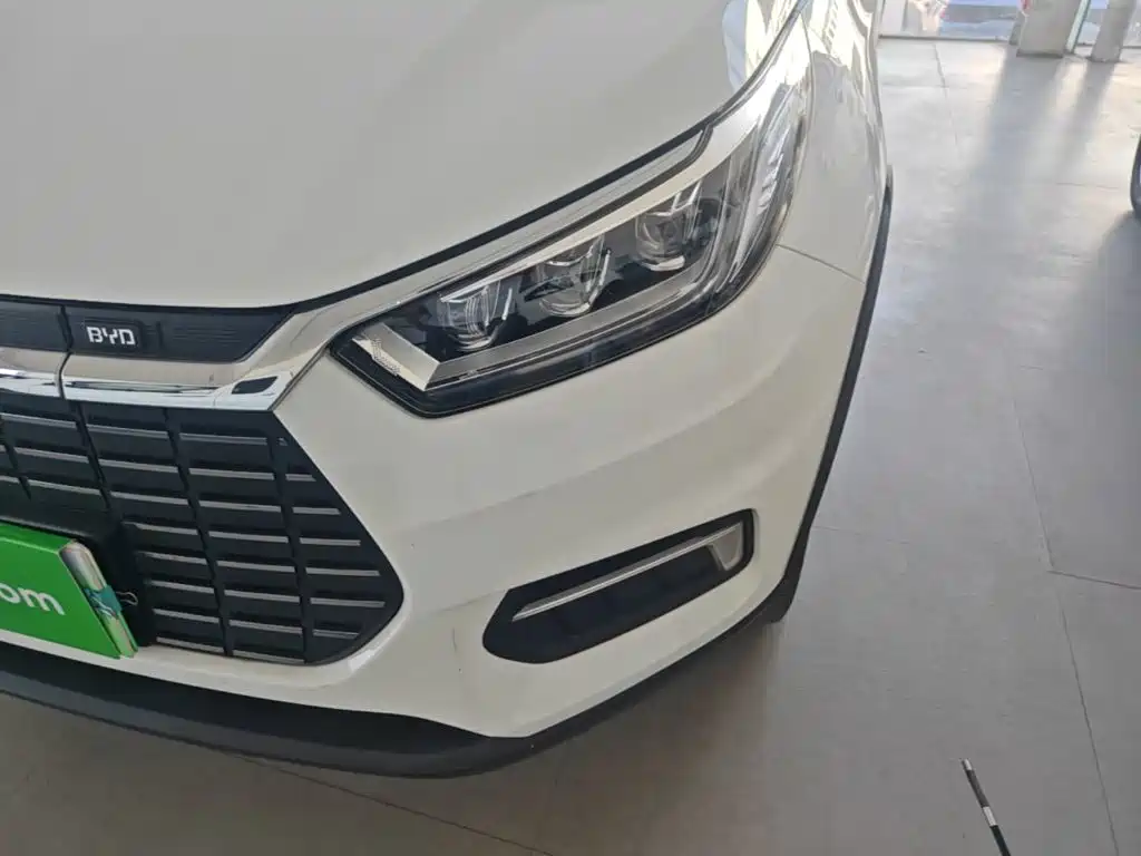 BYD Yuan EV — миниатюра 24