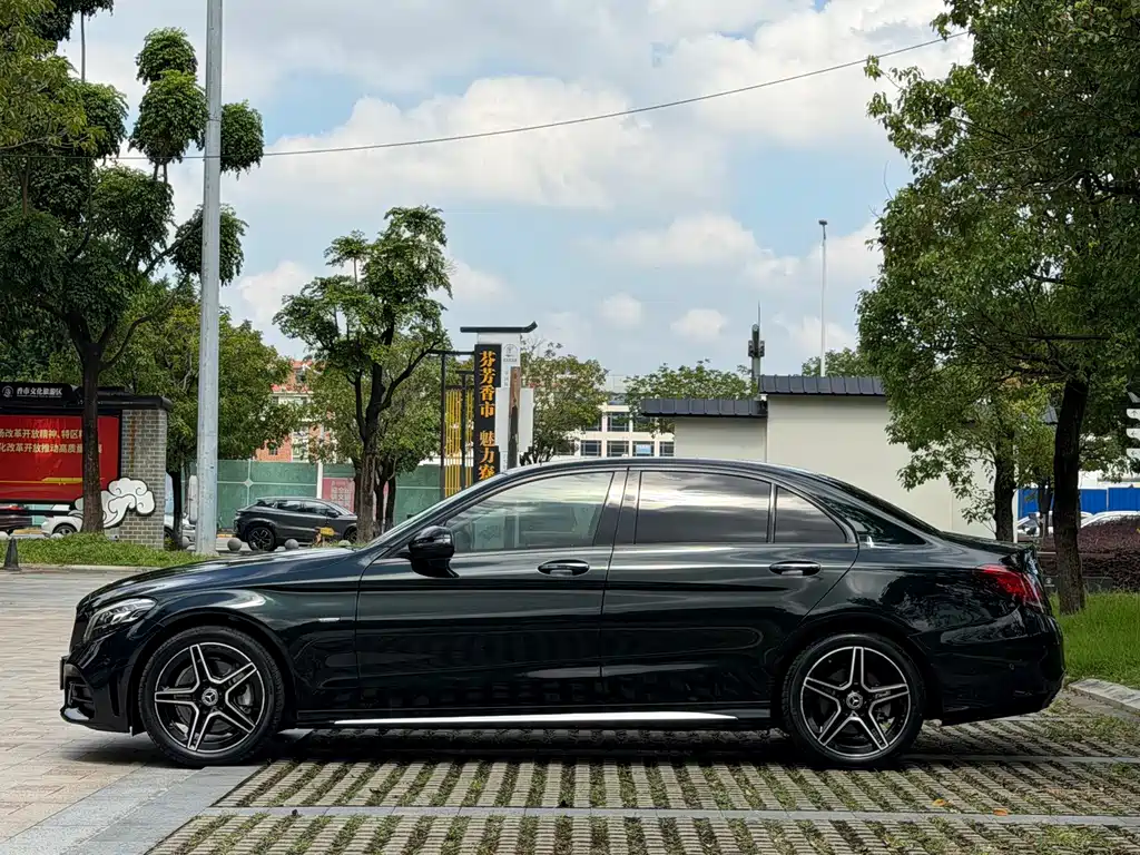 Mercedes-Benz C-Class — миниатюра 4