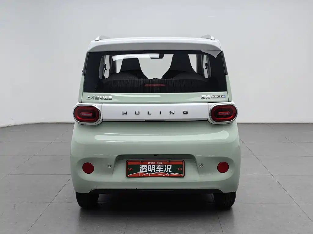 Wuling MINIEV — миниатюра 4