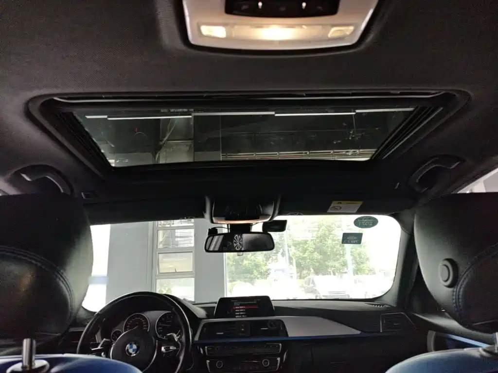 BMW 3 Series — миниатюра 18