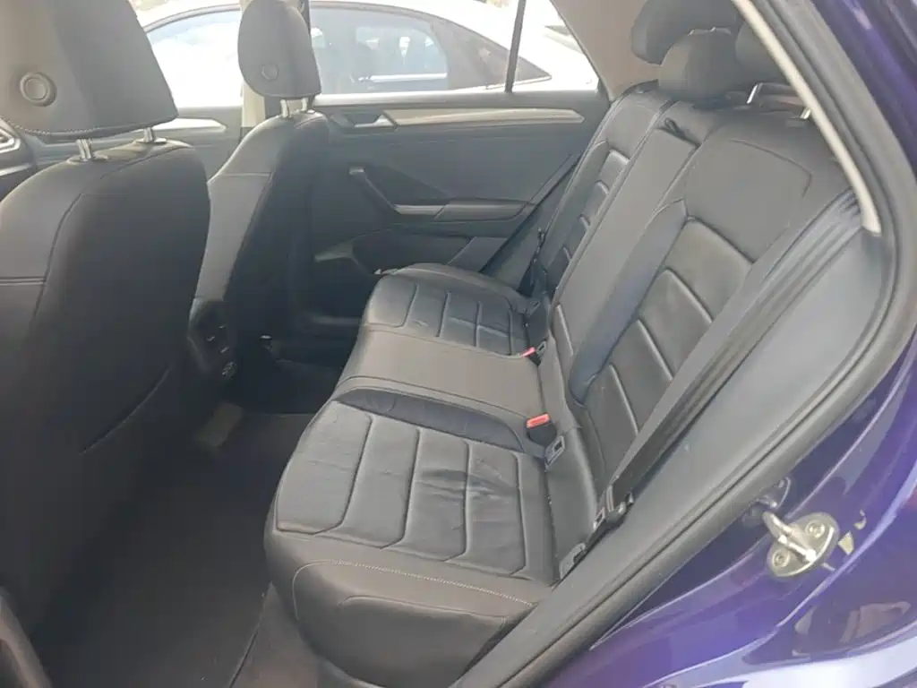 Volkswagen T-Roc — миниатюра 17