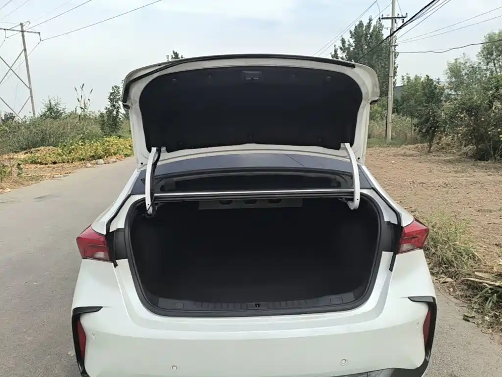 Buick Verano — миниатюра 19
