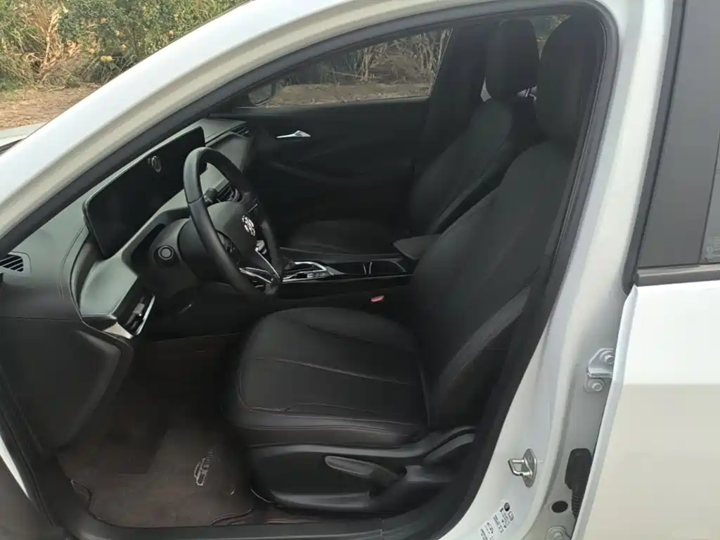 Buick Verano — миниатюра 15