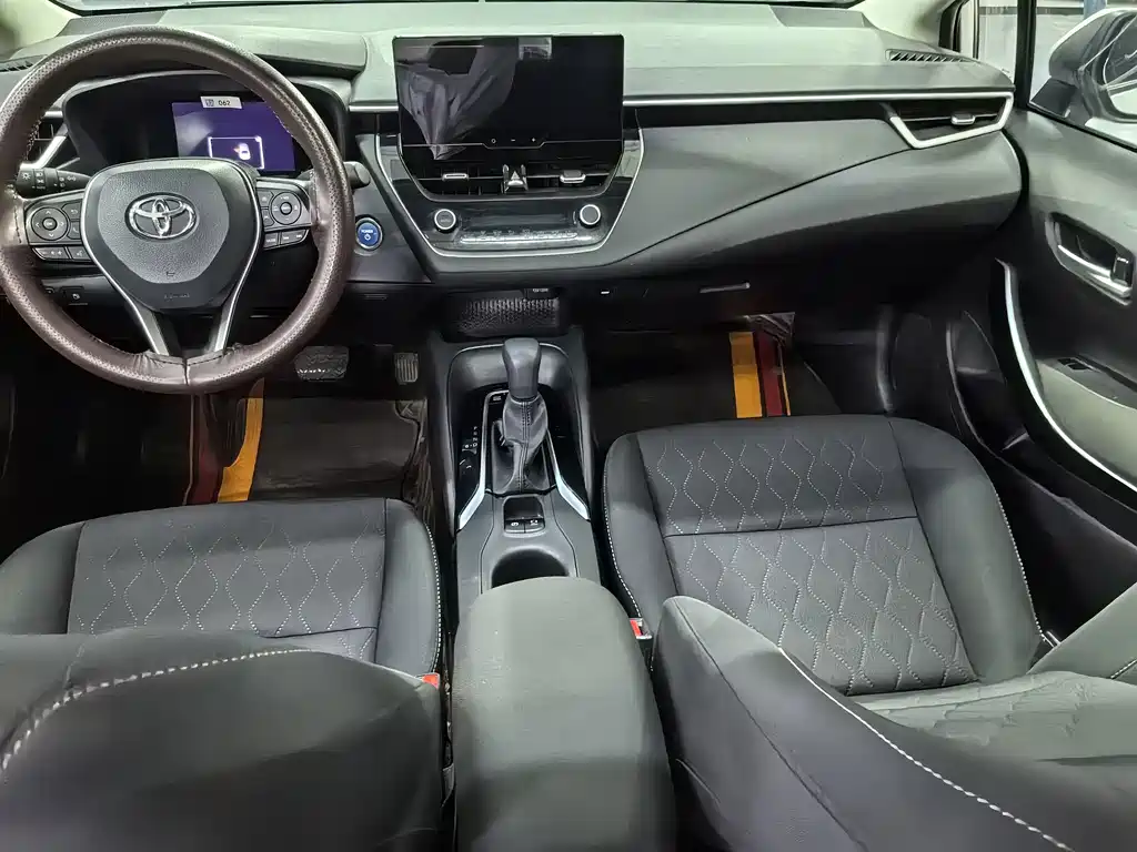 Toyota Corolla — миниатюра 8