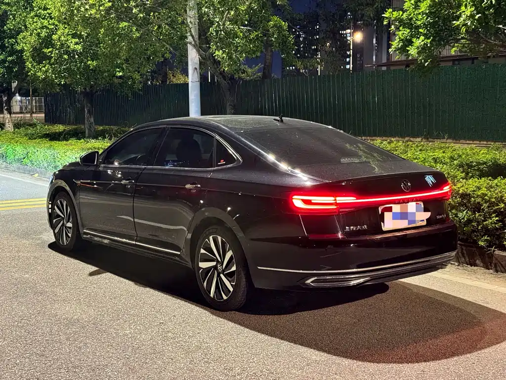 Volkswagen Passat — миниатюра 4