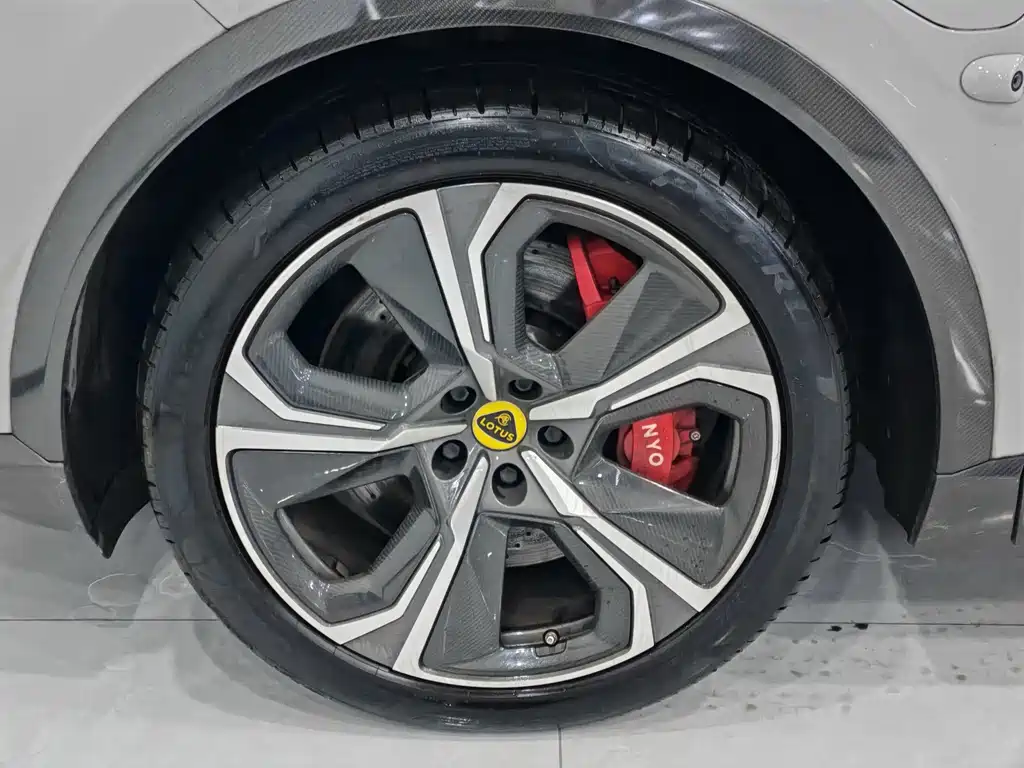 Lotus Eletre 2023 ELETRE R+
