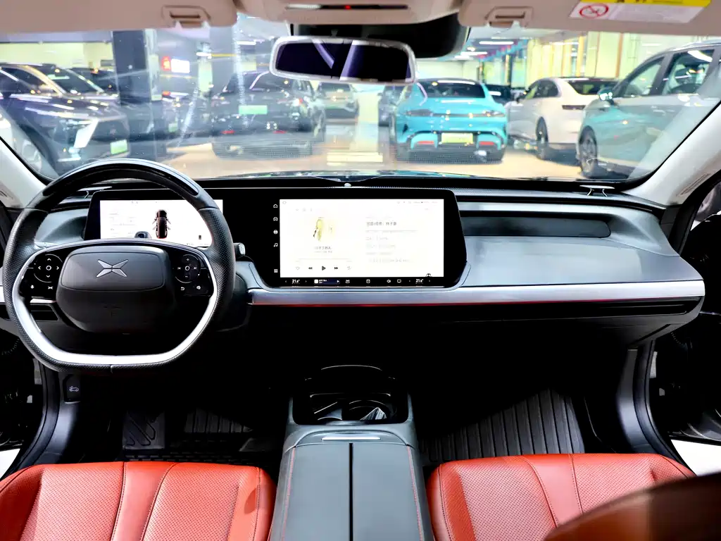 XPeng P7 — миниатюра 10