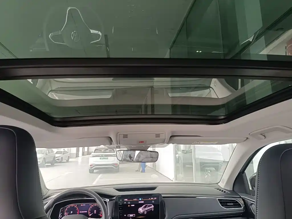 Volkswagen Tharu — миниатюра 18