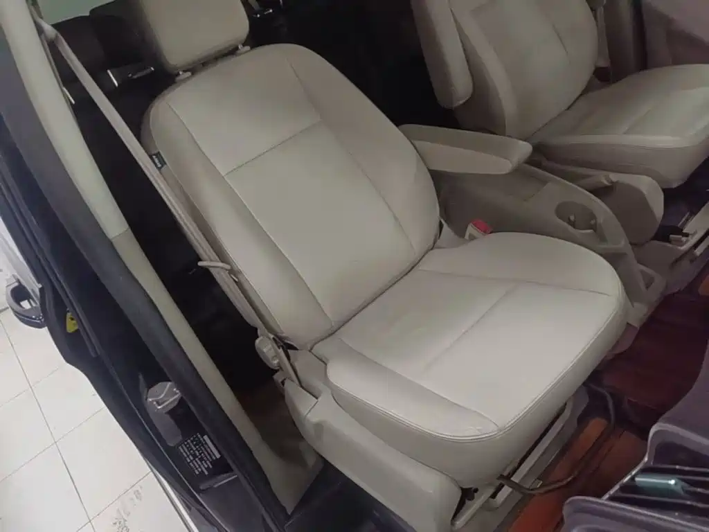 Ford Tourneo — миниатюра 25