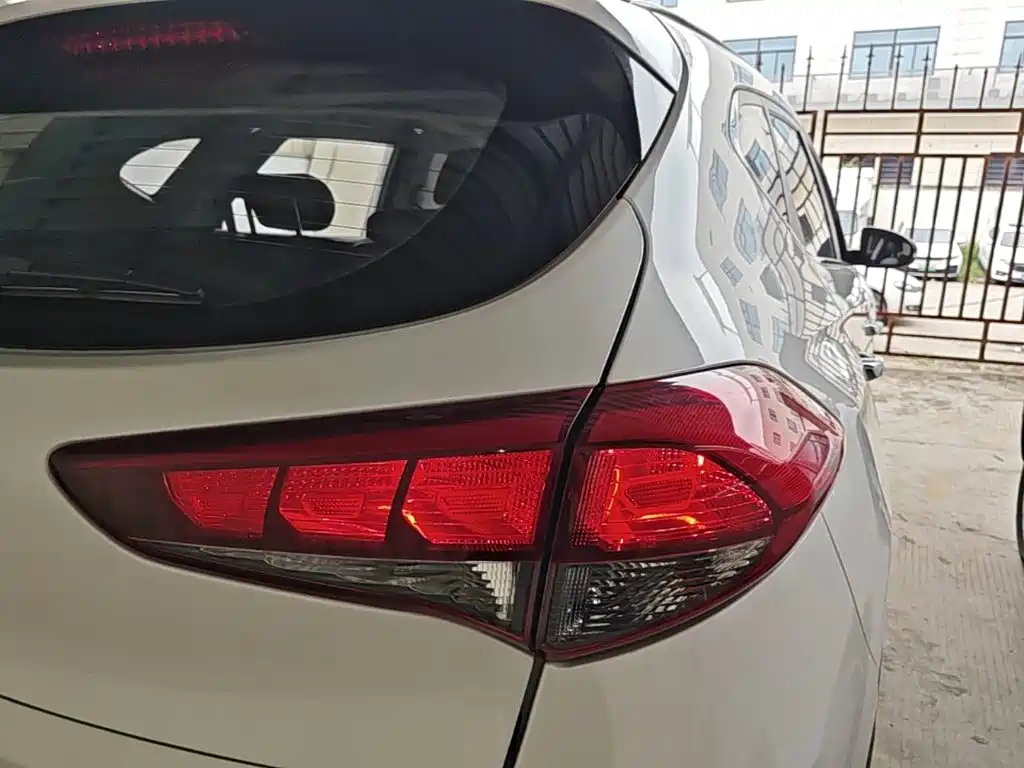 Hyundai Tucson — миниатюра 8