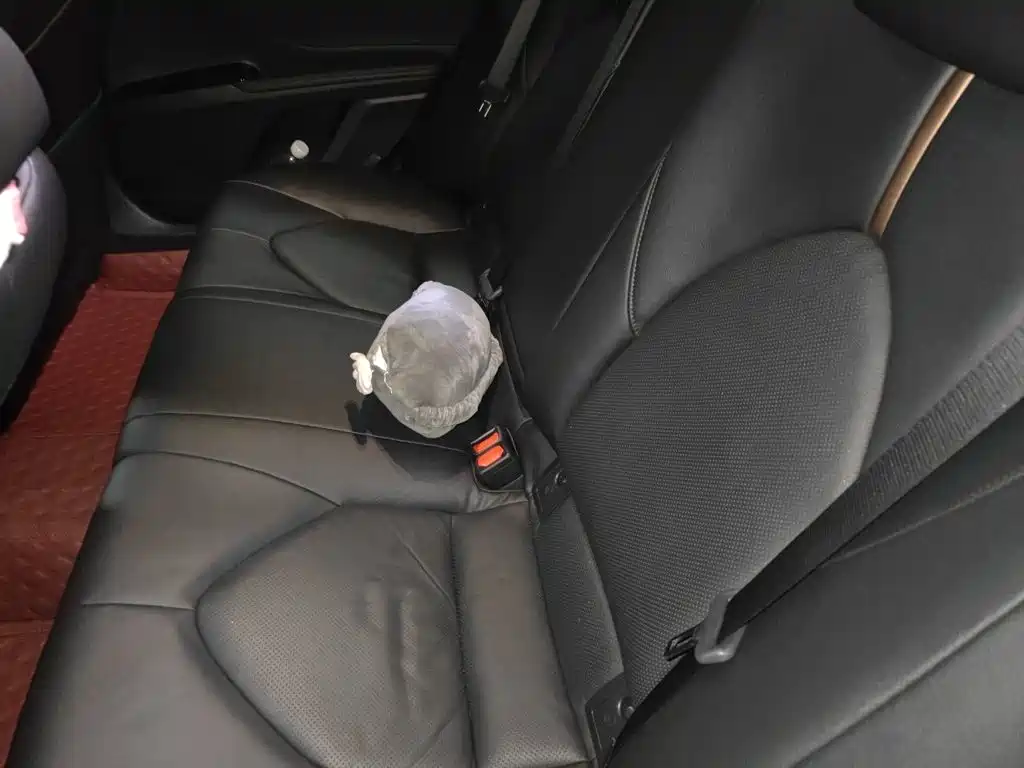 Toyota Camry — миниатюра 15