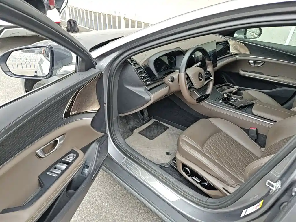 BYD Han — миниатюра 16