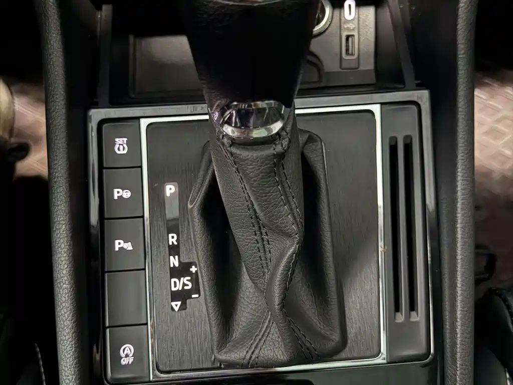 Skoda Superb — миниатюра 11