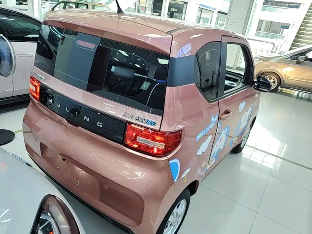 Wuling MINIEV — миниатюра 7