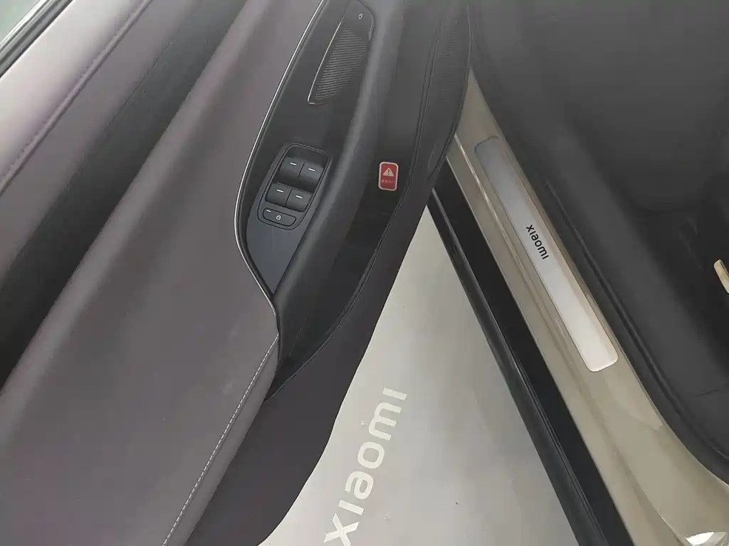 Xiaomi SU7 — миниатюра 4