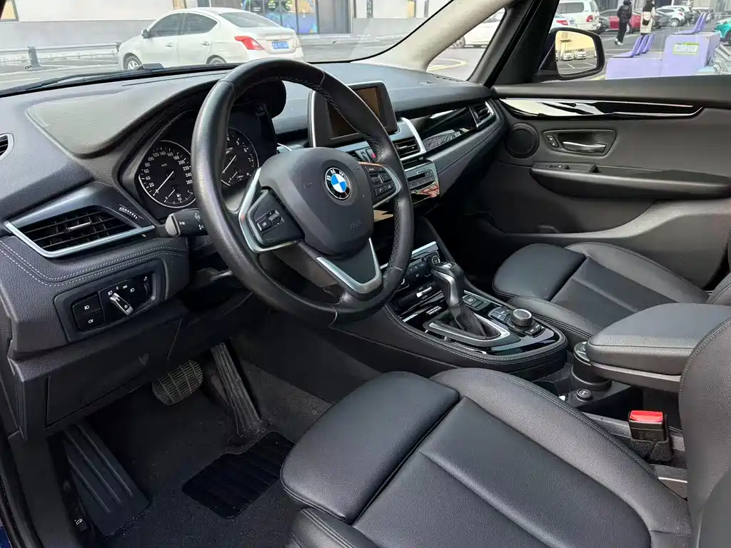 BMW 2 SERIES STATION WAGON