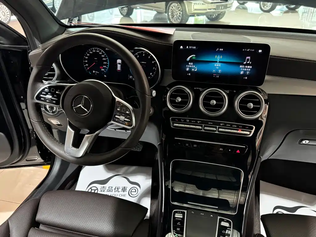 Mercedes-Benz GLC — миниатюра 10