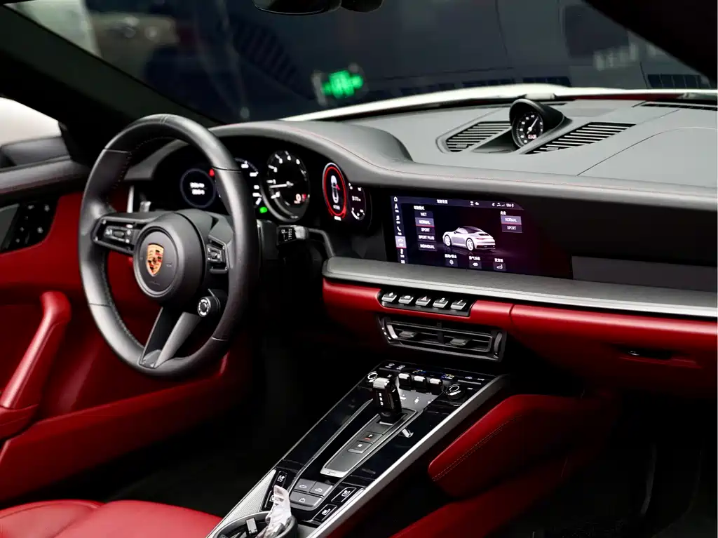 Porsche 911 2022 Carrera Cabriolet 3.0T
