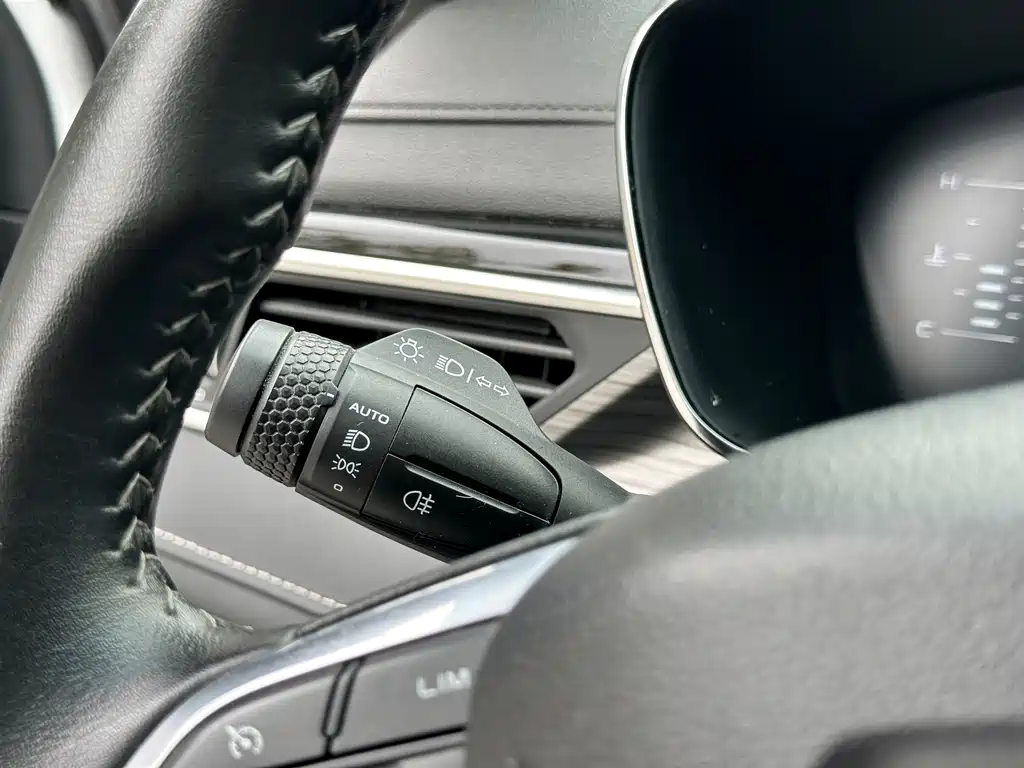 GEELY AUTOMOBILE BOYUE