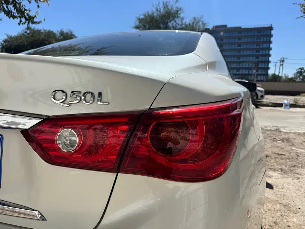Infiniti Q50L — миниатюра 25