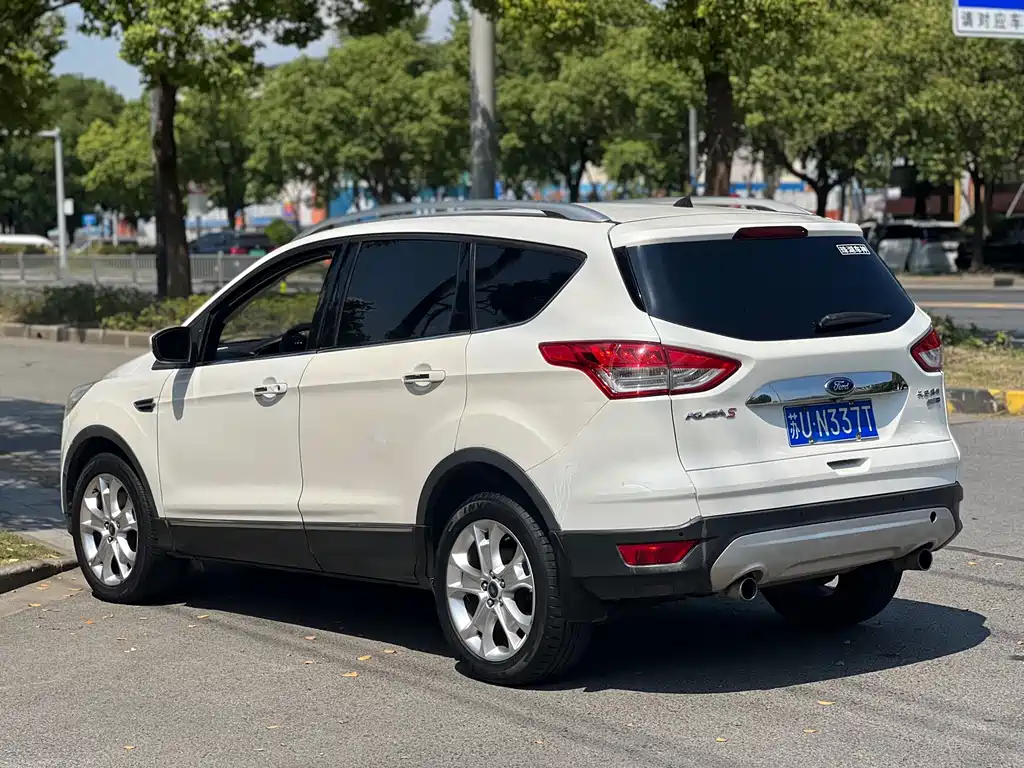 Ford Kuga — миниатюра 7