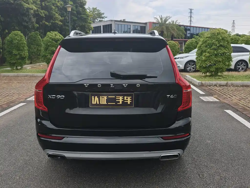 Volvo XC90 — миниатюра 13