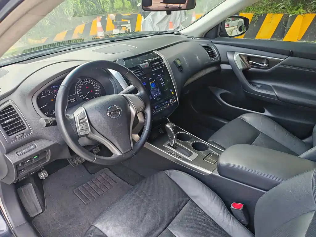 Nissan Teana — миниатюра 7