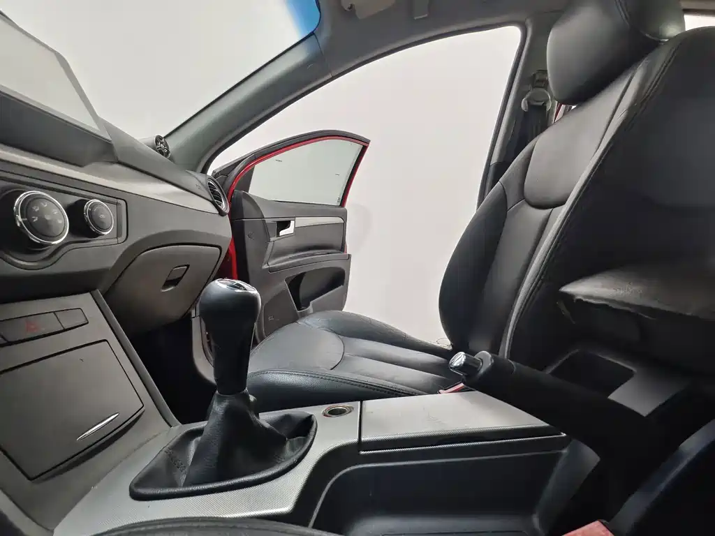 Roewe 350 — миниатюра 12