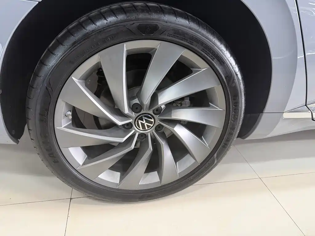 Volkswagen CC — миниатюра 11